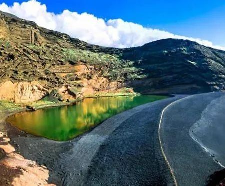 아파트 E Ensuite Vacation Lanzarote *